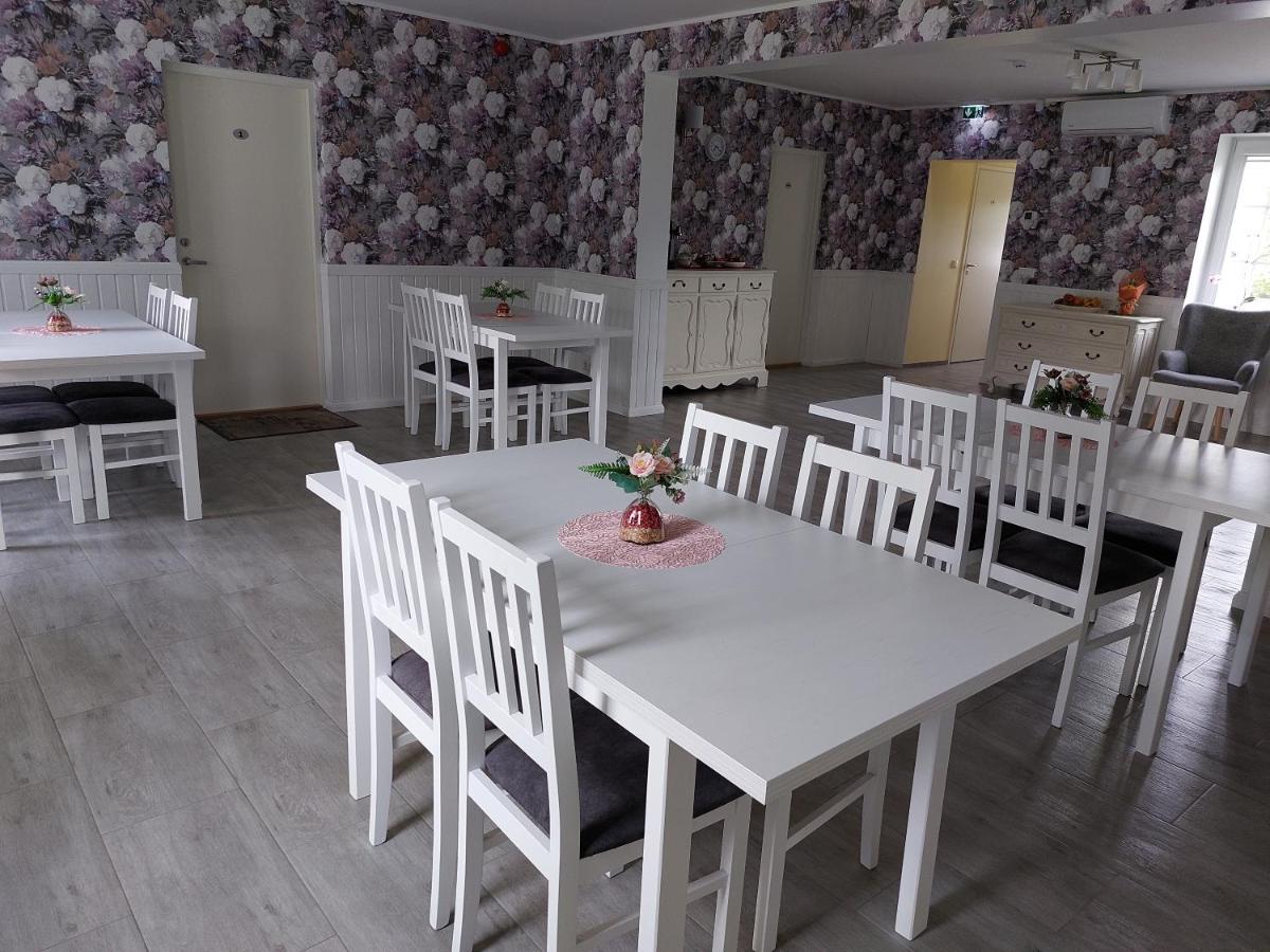 Tamme Teemaja Otel Izak Dış mekan fotoğraf
